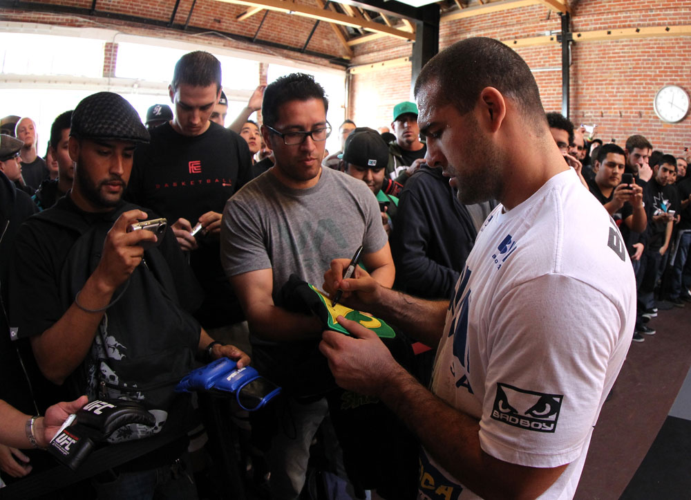 Shogun con fans en los Entrenamientos Shogun con fans en los Entrenamientos