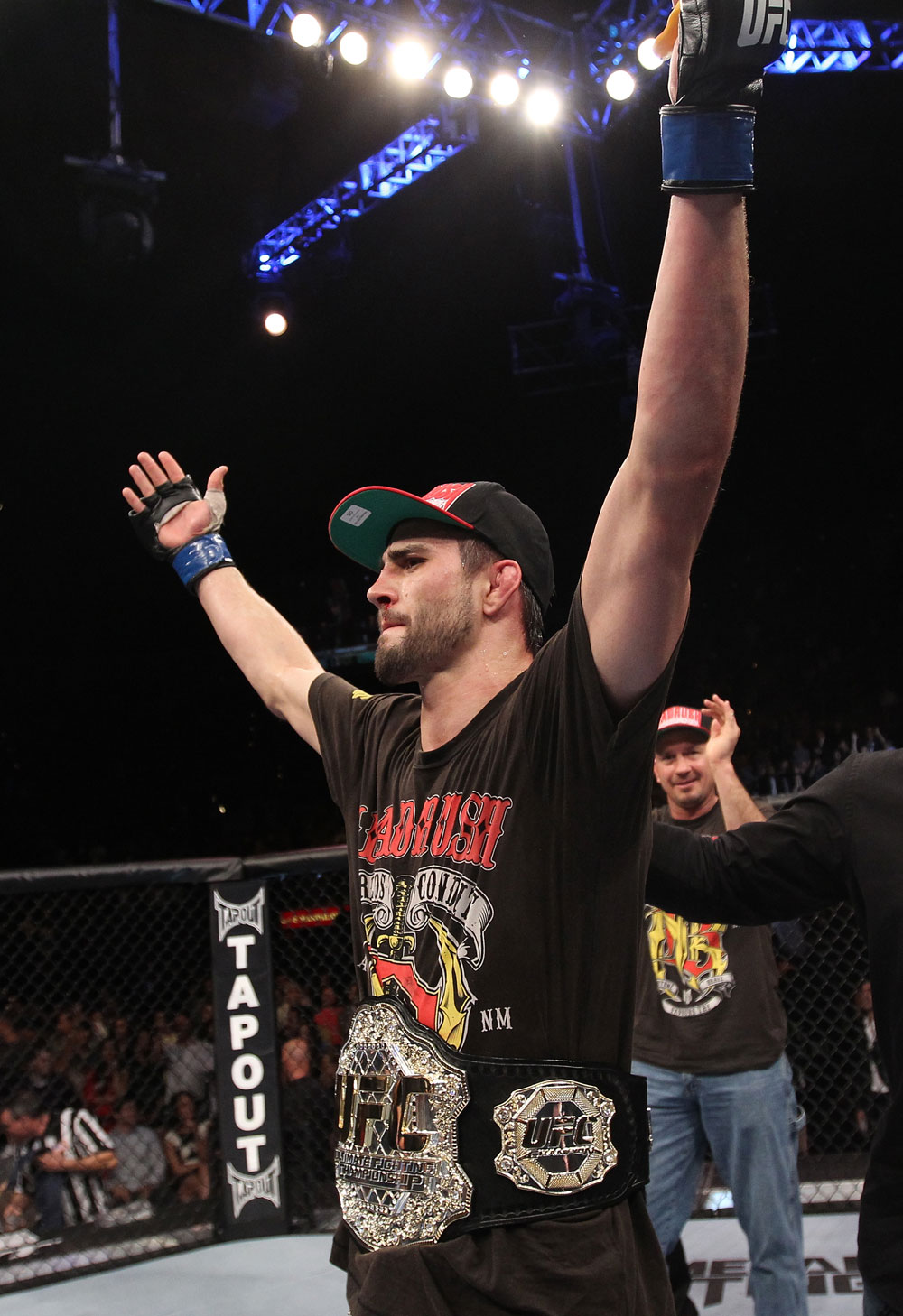 ufc143_11_condit_vs_diaz_032.jpg